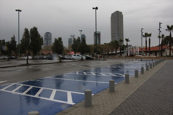 072-Тель-Авив под дождем